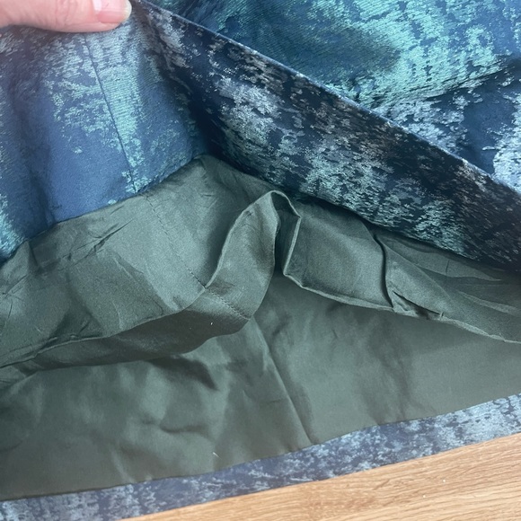 Lela Rose lined silk skirt, new without tags variegated teal size 2/4 - Picture 3 of 3